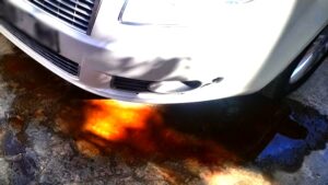 Araban1n-Alt1na-Neden-Su-Damlar-Su-Kaca1-Sebepleri-Nelerdir